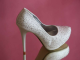 Туфли свадебные белые высокий каблук скрытая платформа украшены стразами серебренными стильная обувь
