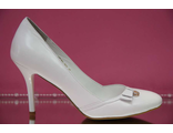 Свадебные туфли кожаные средний каблук шпилька украшены сбоку бантиком цвет белый где купить магазин
