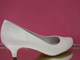 Свадебные вечерние туфли кожа классические белые маленький каблук купить магазин интернет салон фото