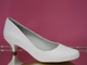 Свадебные вечерние туфли кожа классические белые маленький каблук купить магазин интернет салон фото