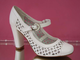 Свадебные туфли белые в дырочку широкий устойчивый каблук с перепонкой купить в Москве недорого фото