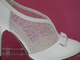 Свадебные туфли белые средний каблук украшены милым бантиком купить модные стильные красивые магазин